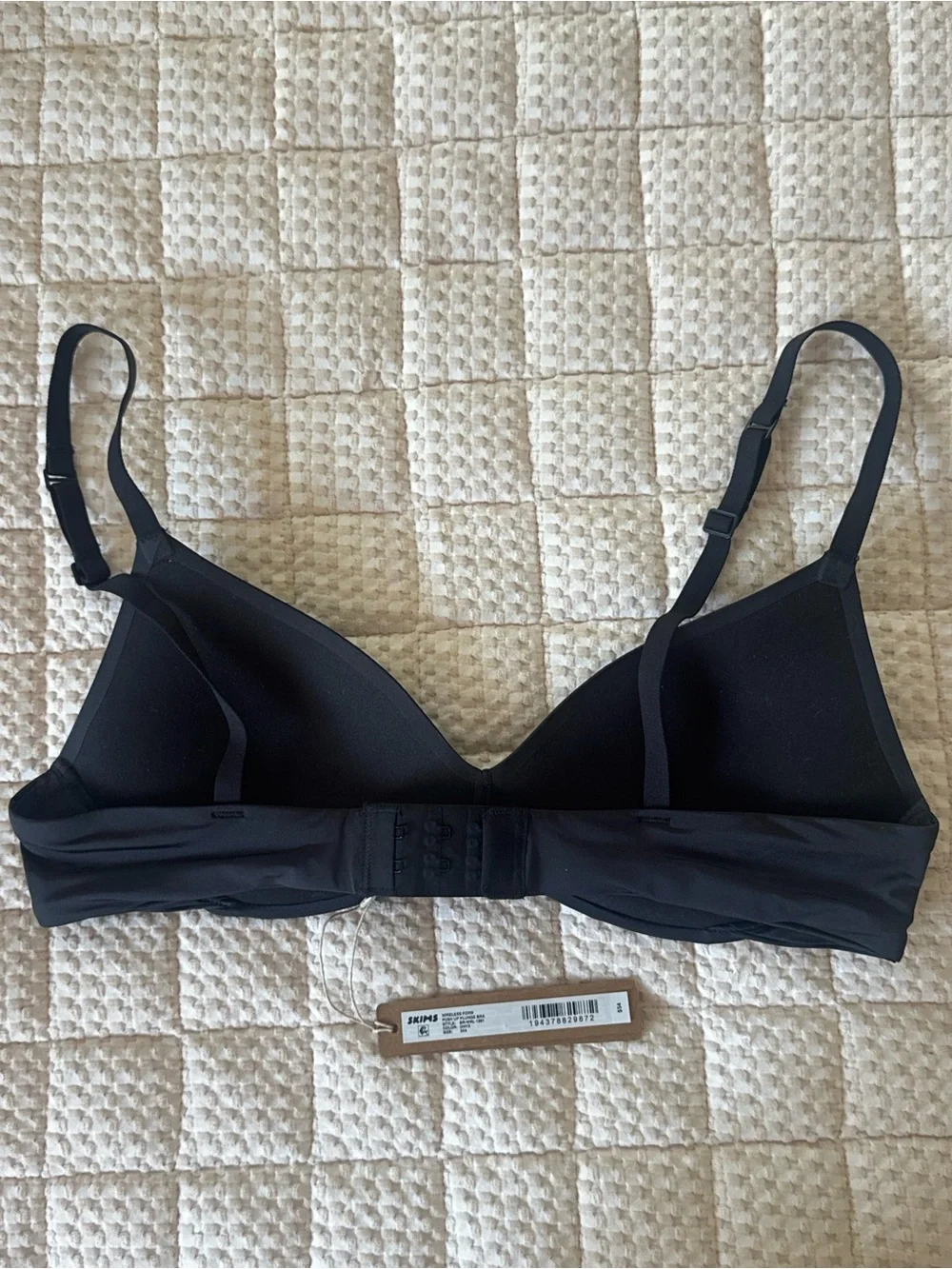 NWT SKIMS Seamless Black T-Shirt Bra - Picture 2 of 2